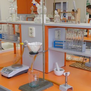 Sali de laborator